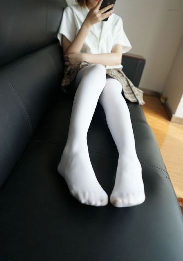音乐老师的小兔子好可爱_BD英语完整视频观看