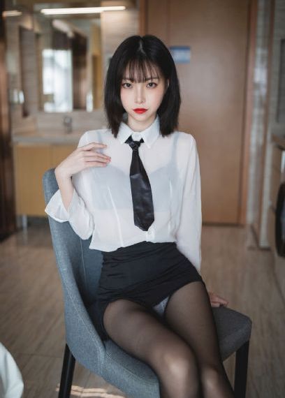 美丽的她_HD日本电影免费