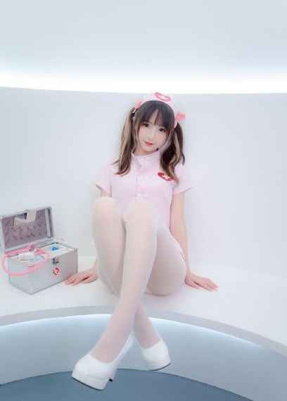 两个小婕子和洗澡hd_剧情片高清在线