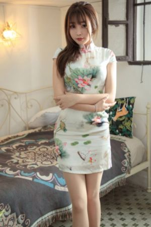 美女毛茸茸的阴户视频_4K电影在线观看