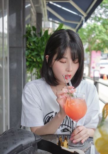 乳色吐息1一2集无删减_蓝光高清在线观看