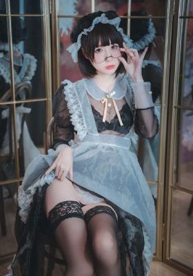 年轻的妻子完整版_1080高清视频播放